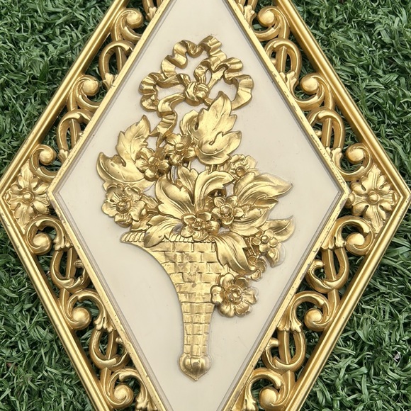 Vintage Dart Syroco Gold Diamond Floral & Violin Wall Plaques Set No. 4271 - Picture 3 of 11